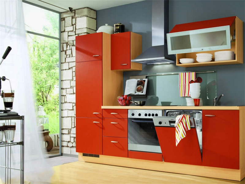 现代厨房橱柜配色装修效果图