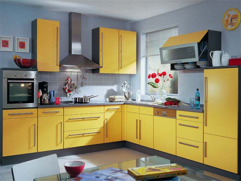 现代时尚厨房黄色橱柜装修图