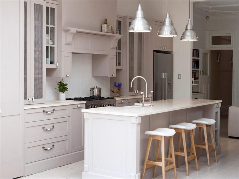 现代开放式厨房白色橱柜装修图