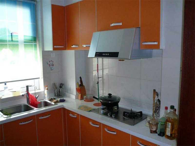 现代厨房红色橱柜装修图赏析
