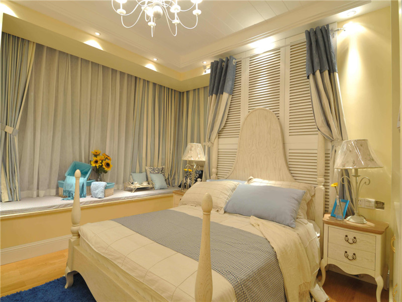 两室温馨欧式风格卧室设计效果图