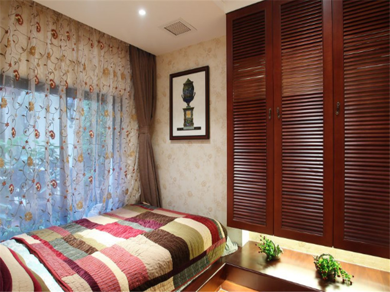 中式风格卧室实木衣柜设计图