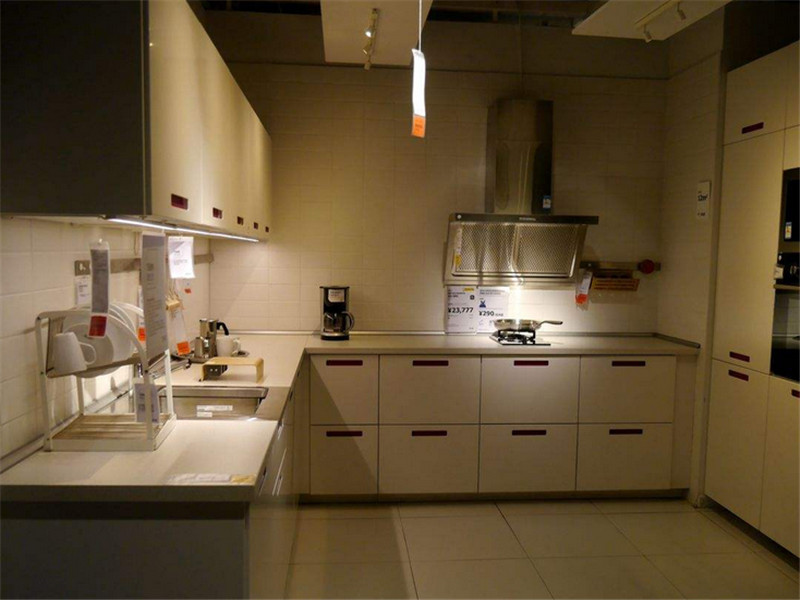 现代简约二手房厨房橱柜装修图