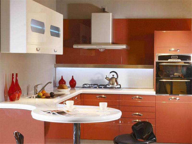 现代风格厨房吧台隔断装修效果图